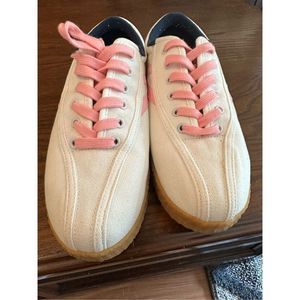Tretorn A-NYLITECA Womens White Canvas Lace Up Lifestyle Sneakers Shoes
